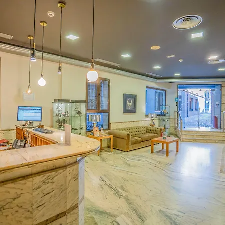 Yit Conquista De Отель 3*