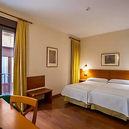 Hotell Yit Conquista De 3*